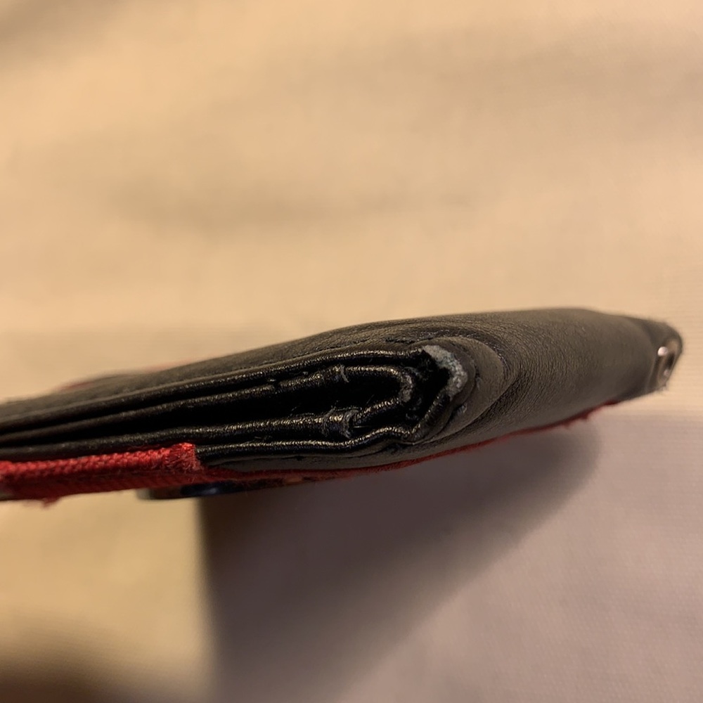 Deadpool Marvel Leather Wallet - image 4